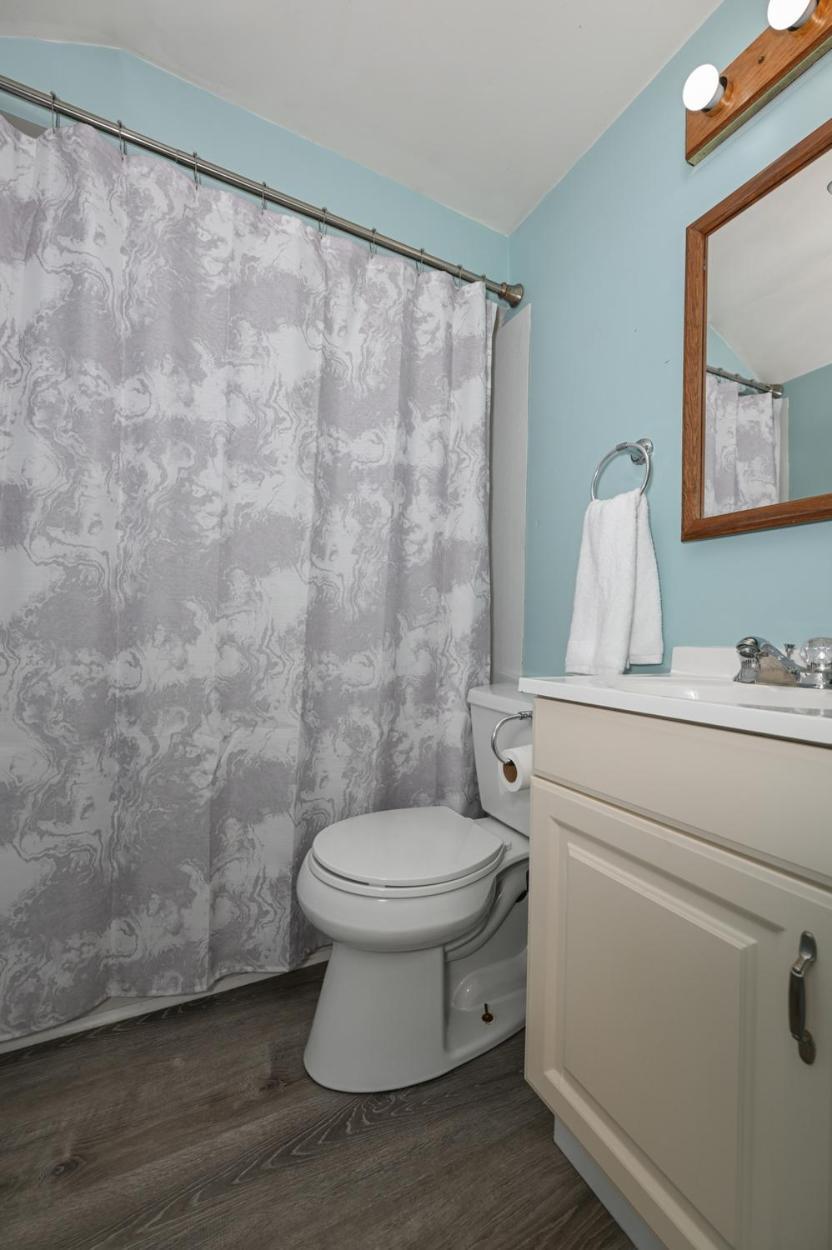 Recharge And Reconnect Your Cozy Vermilion Nest Extérieur photo